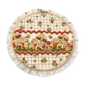 Vtg 60s MOD POP Wall ART Mushroom Flower Kitchen Towel Cannon Butterfly Lace 11"